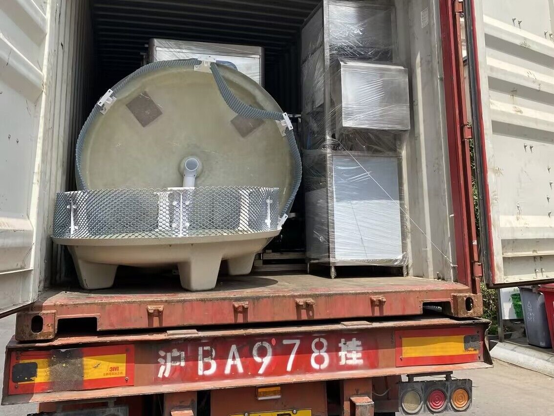 【2023 Aug. 24】Bottled water filling machine sent to Nigeria