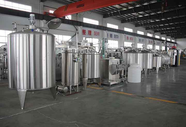 Beverage Mixing Tank