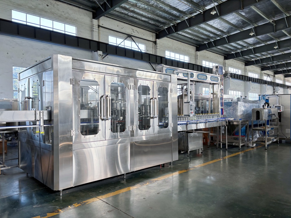 【2025 Oct. 14】Plastic Bottle Still Water Sparkling Aqua Soda Carbonated Water Filling Production 3 in 1 Bottling Line