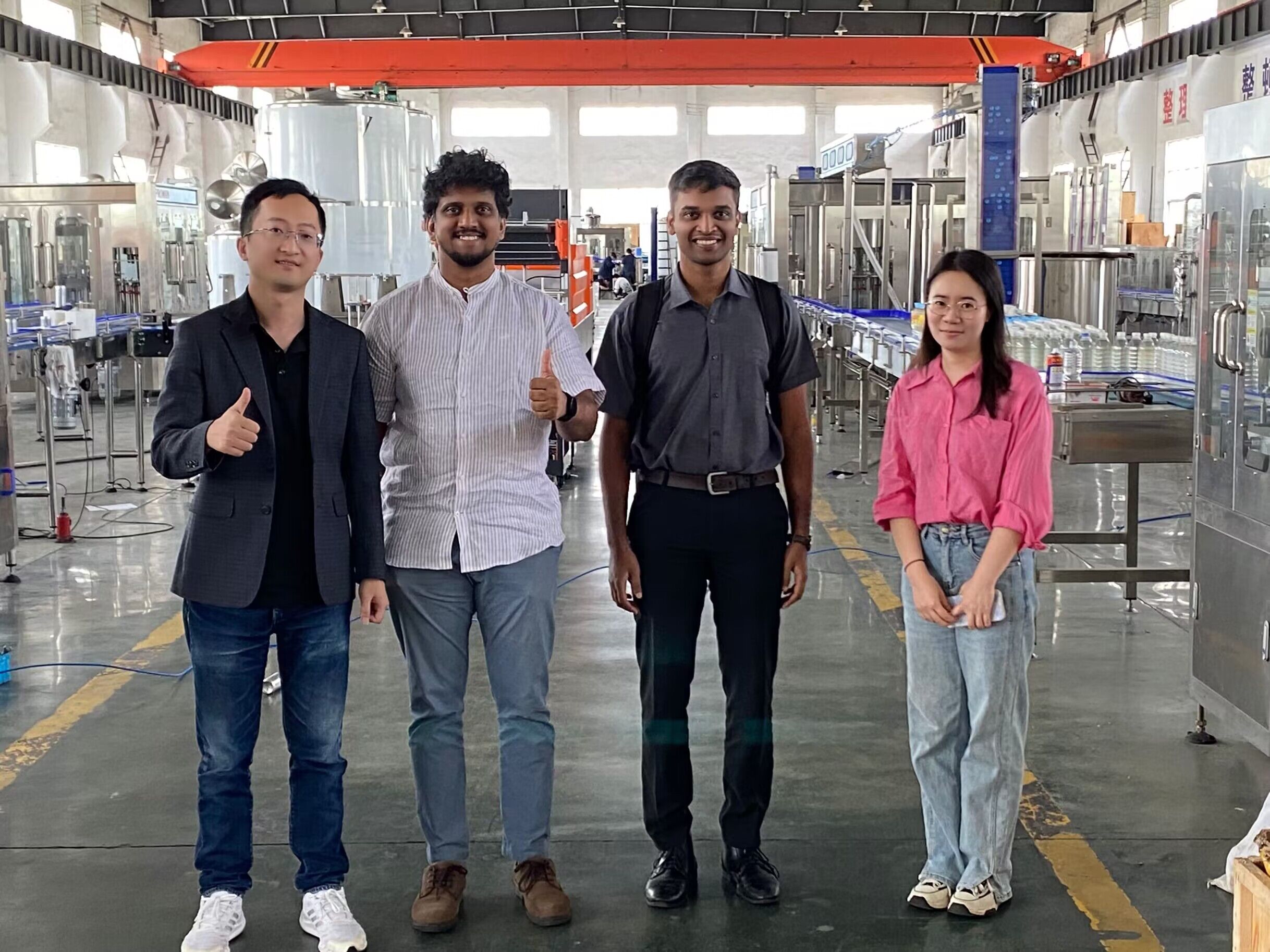 【2023 May. 23】Sri Lankan customers come to visit and purchase coconut water production line