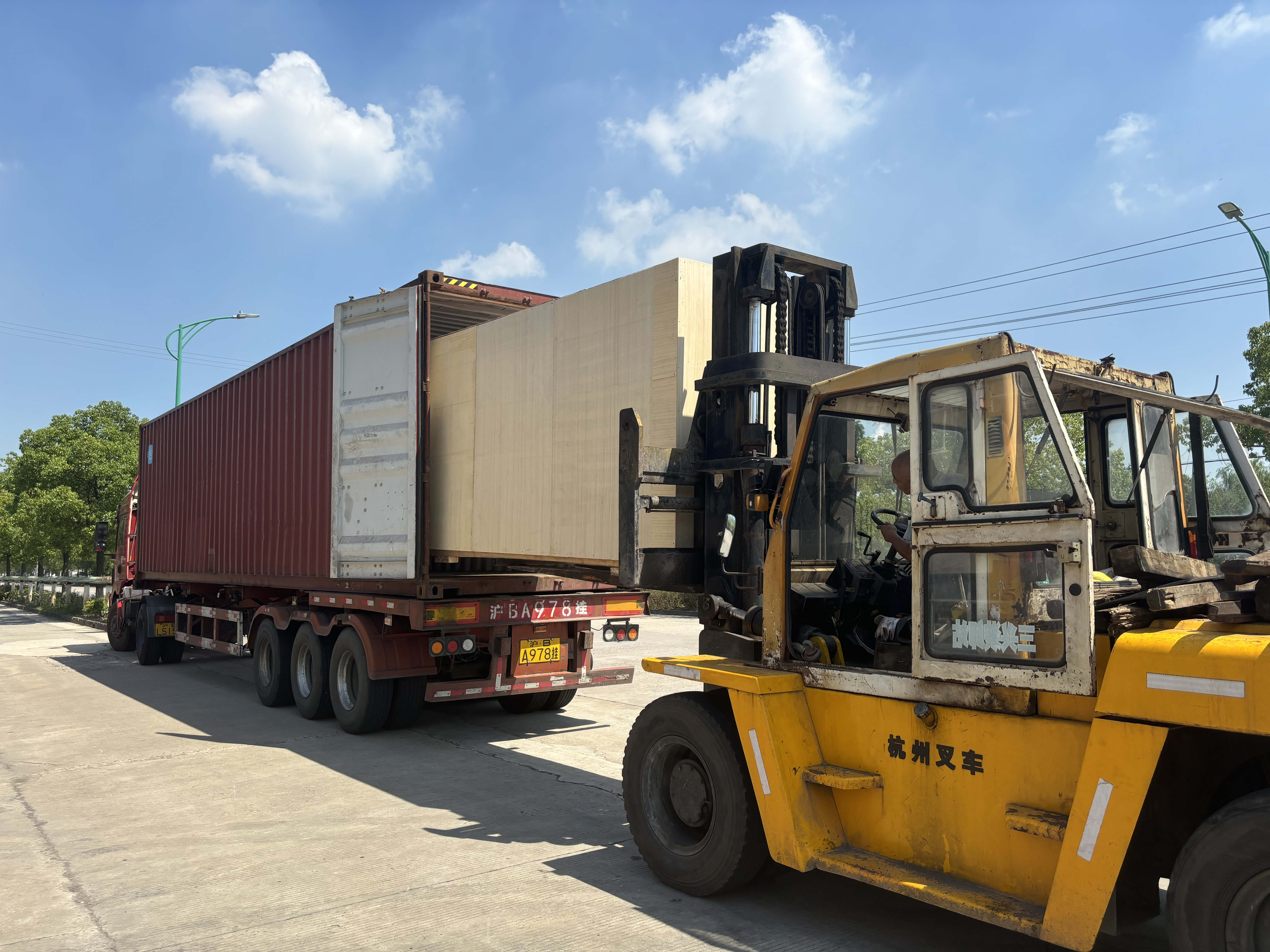 【2024 Aug. 6】4000BPH Water Bottling Line with Automatic Blower Shipped To DR Congo Today