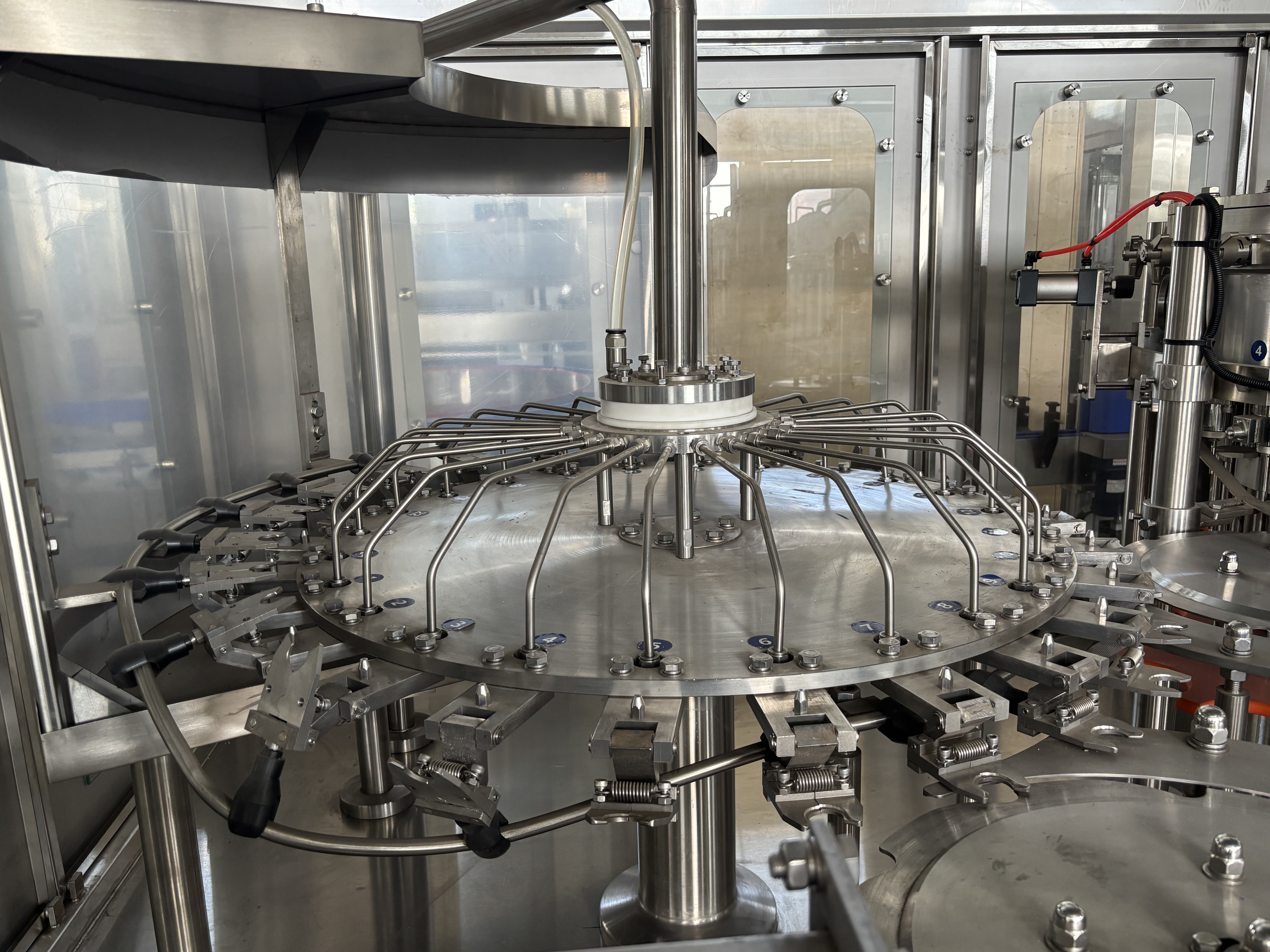 Automatic Drink Mineral Pure Water Filling Bottling Machine