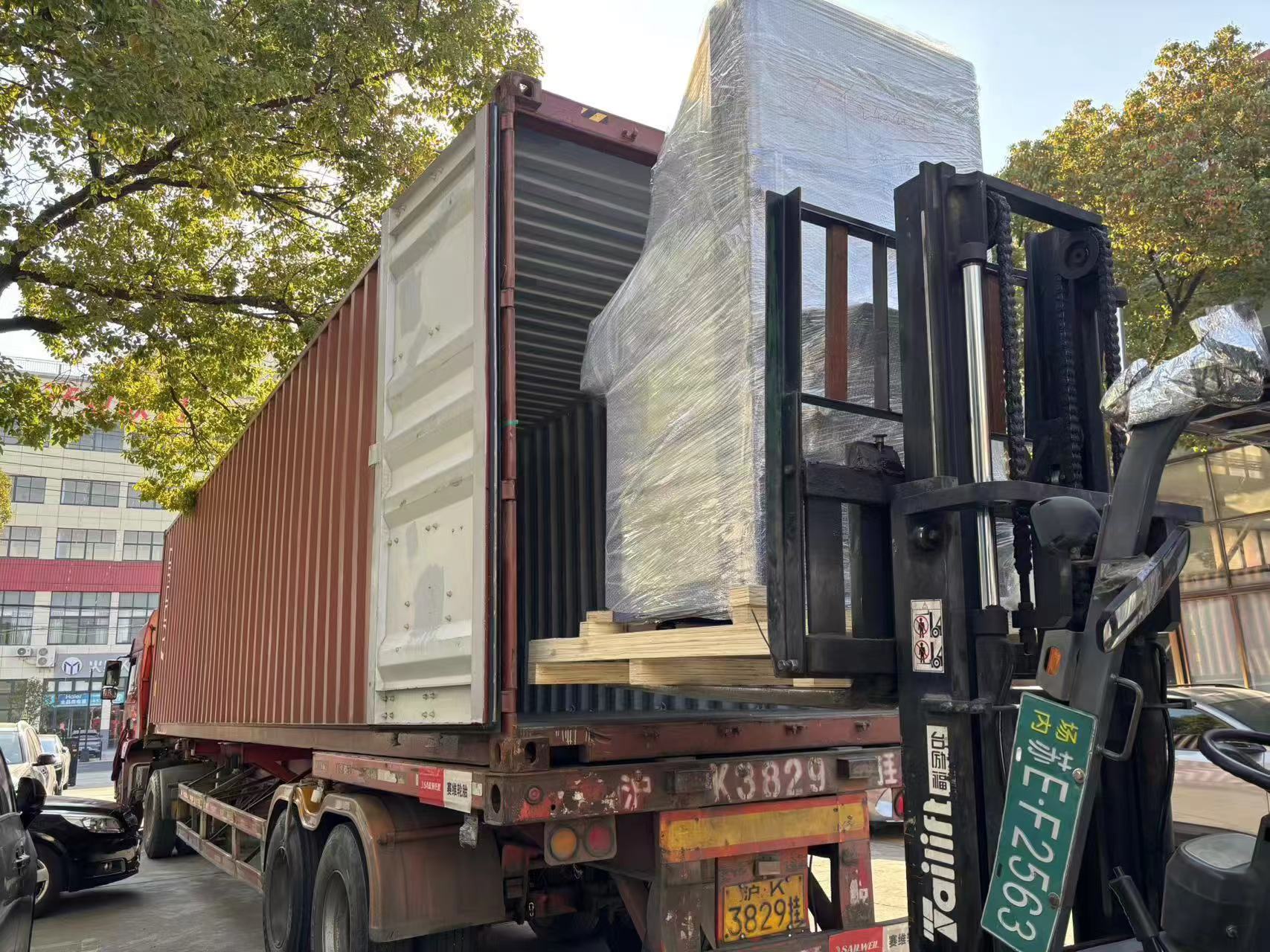 42d589f6f32a210ae2f43bc61bcafd6