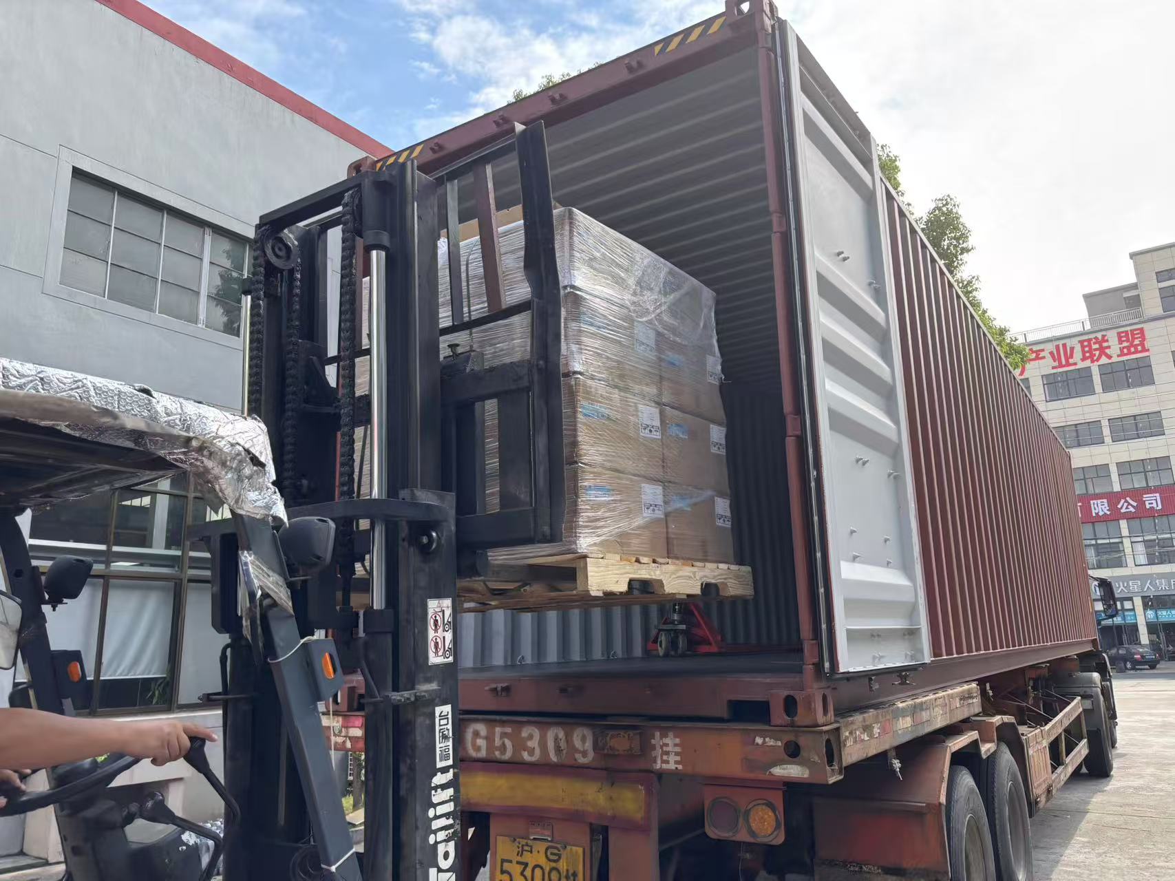 c156b614226c4165a104900732048a2