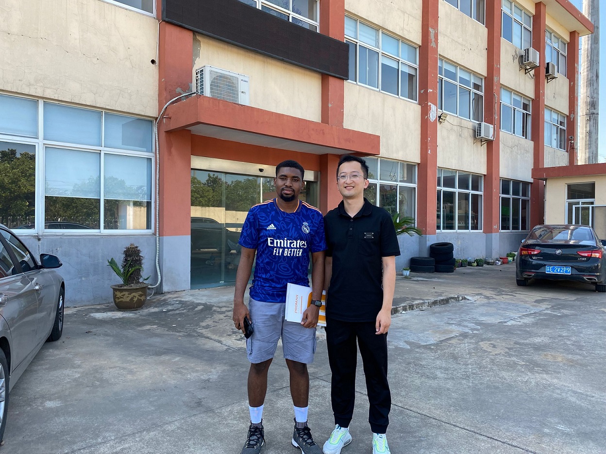 【2021 October 13】Nigerian customers visit to order bottled water production line