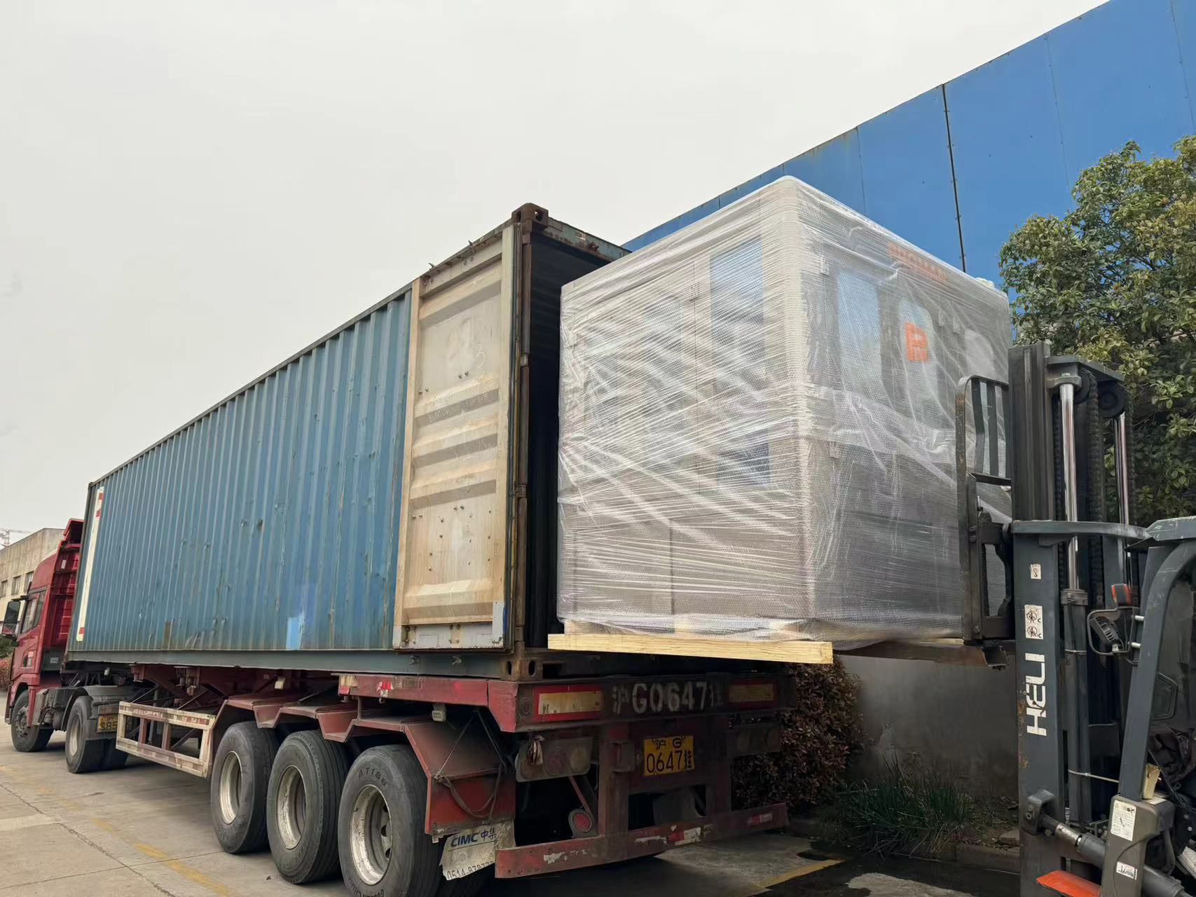 2f35d42b93289126bf67d99c97e172e