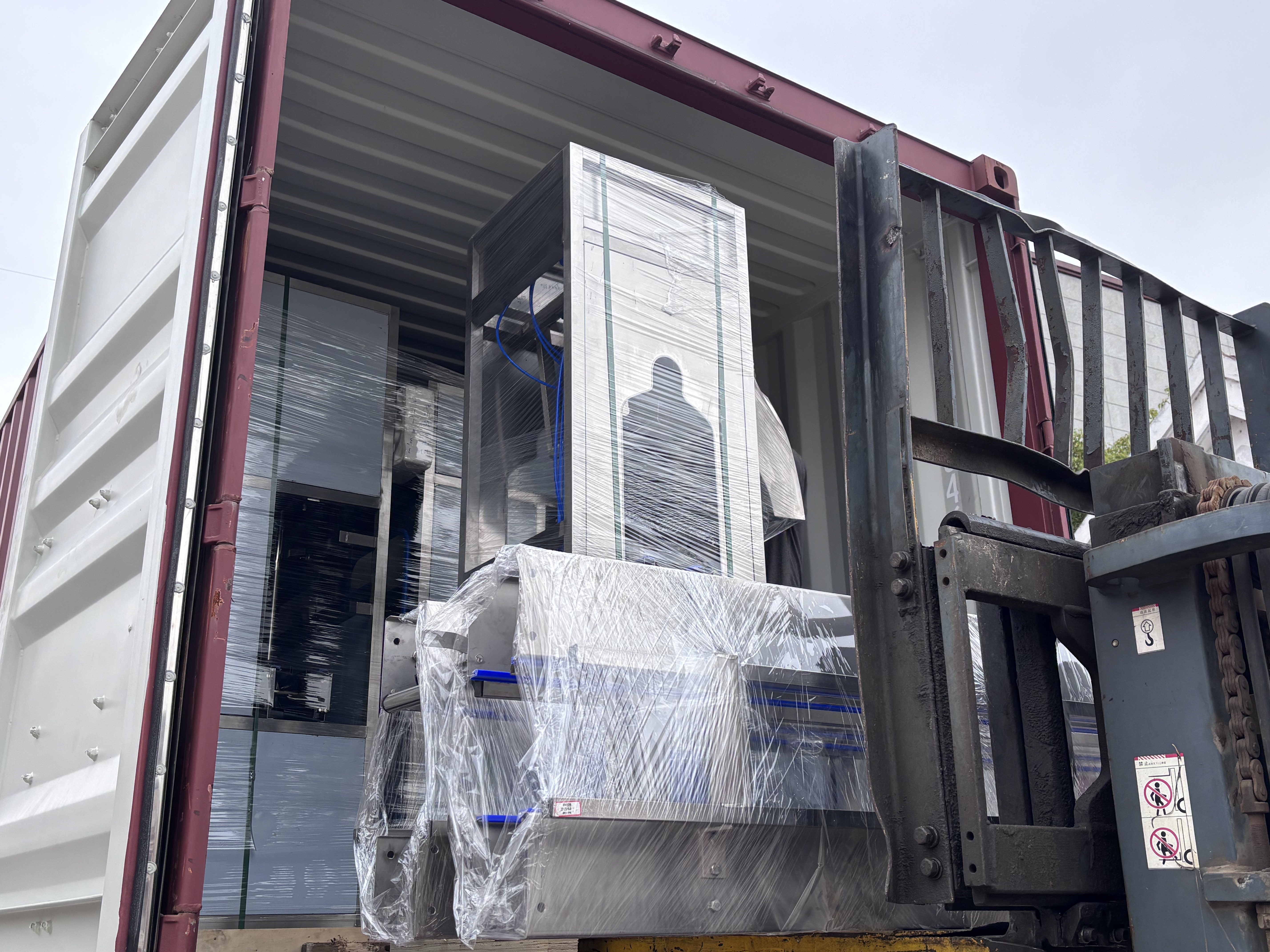 AB7B2EA0445847C7E4B684718DAF3456